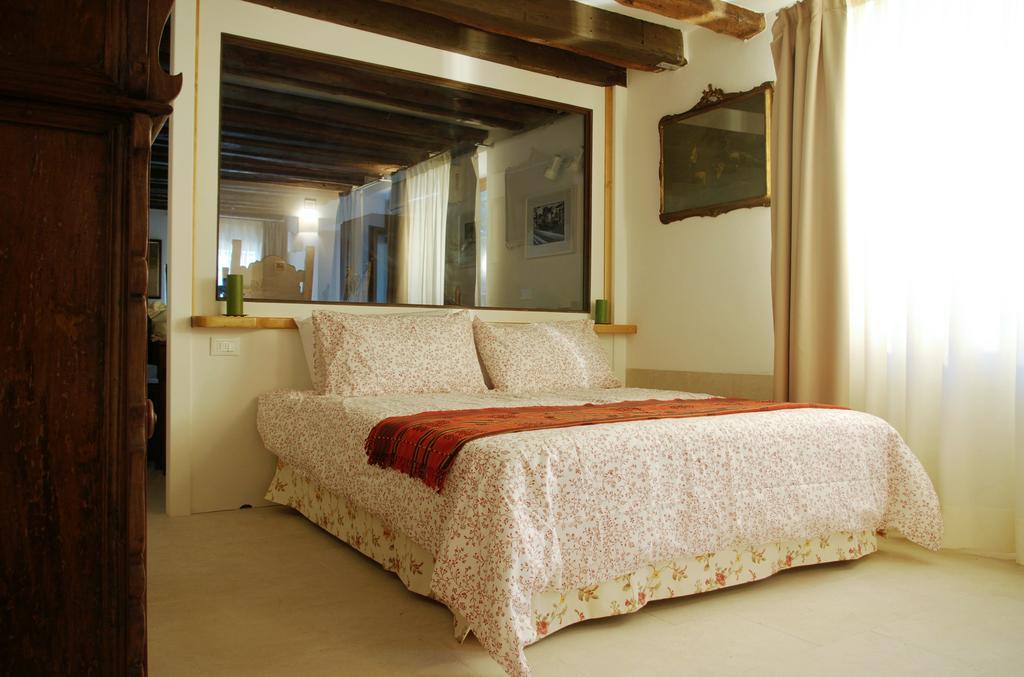 Appartamento Corte Bragadin Venedig Zimmer foto